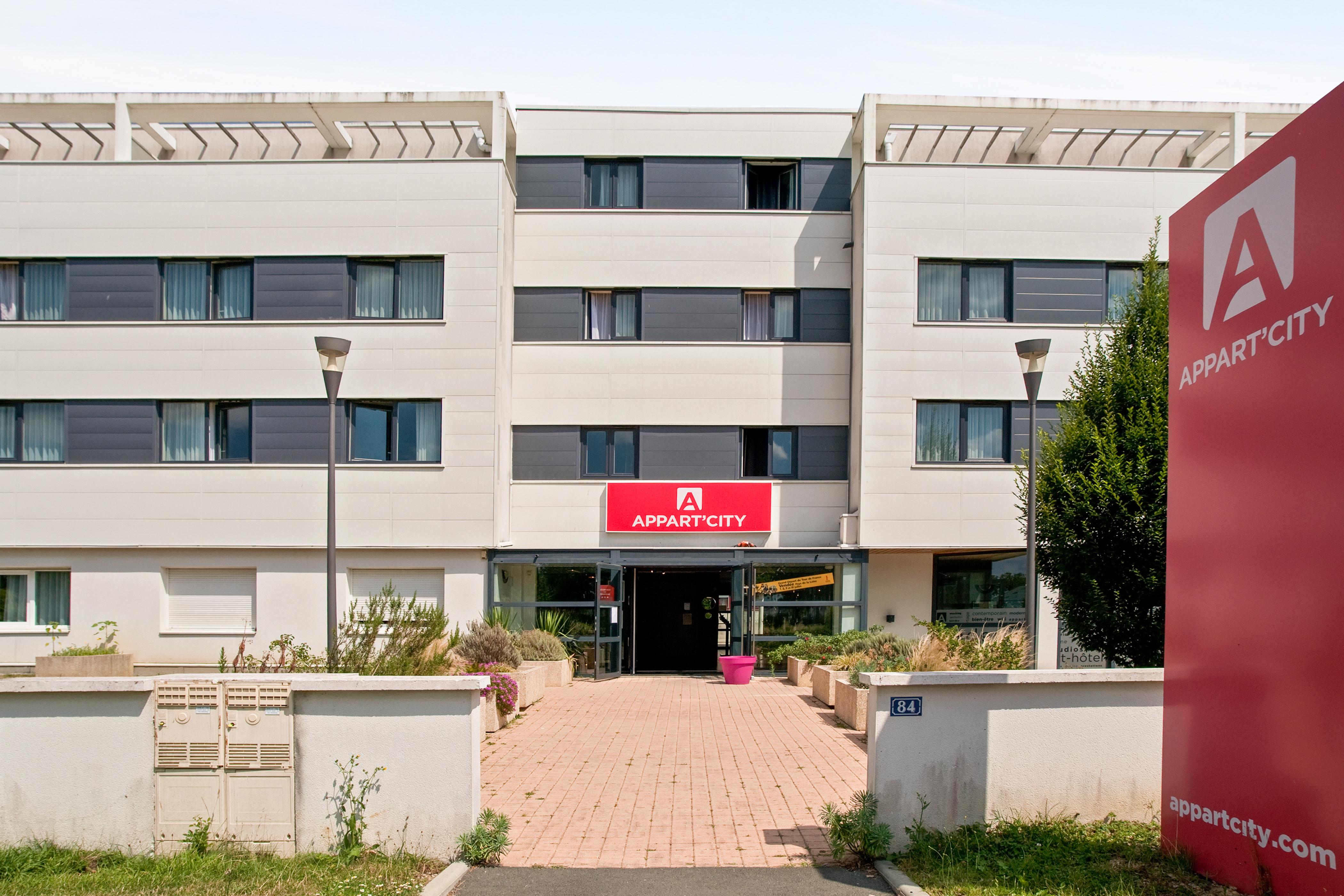 Appart'City Classic La Roche Sur Yon Centre Exterior foto