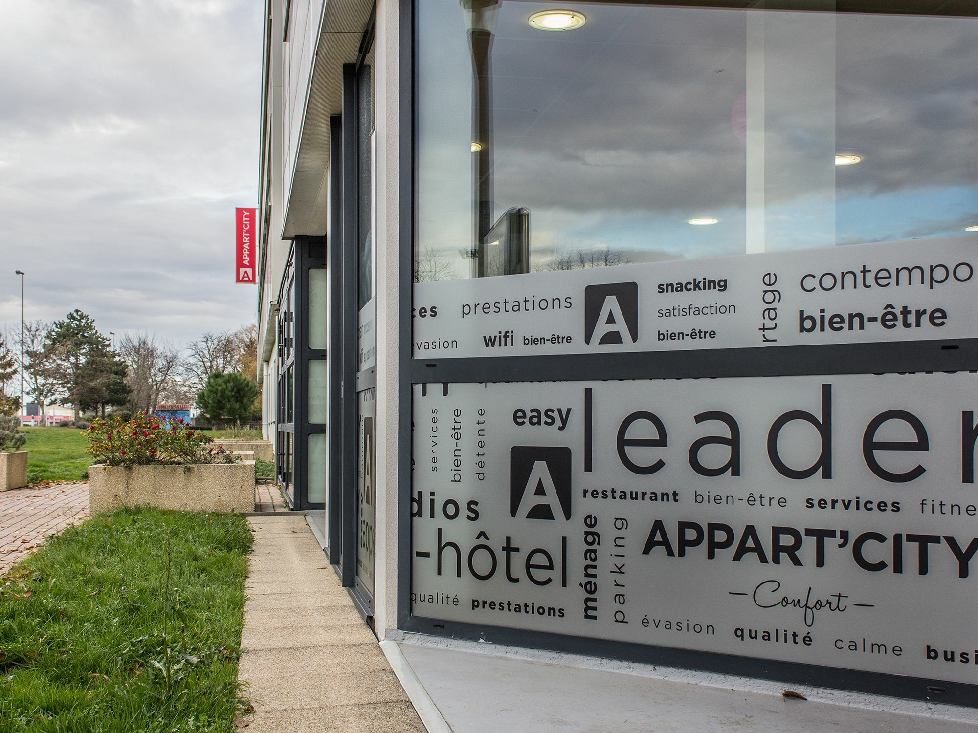Appart'City Classic La Roche Sur Yon Centre Exterior foto